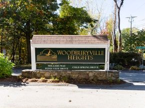 11 Coldspring Dr B, Sutton MA 01590