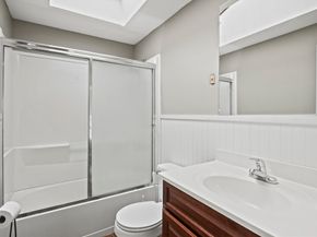 11 Venus Drive, Shrewsbury MA 01545