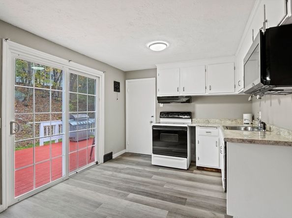 11 Venus Drive, Shrewsbury MA 01545