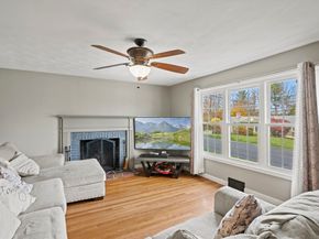 11 Venus Drive, Shrewsbury MA 01545