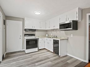 11 Venus Drive, Shrewsbury MA 01545