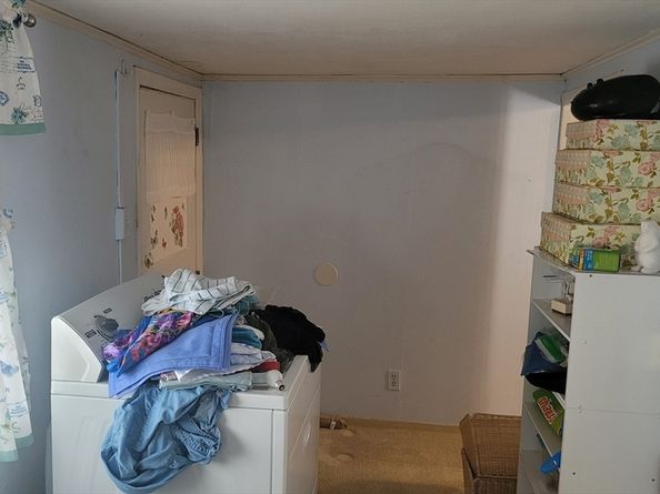 286 Newbury 52, Peabody MA 01960