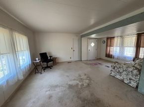 286 Newbury 52, Peabody MA 01960