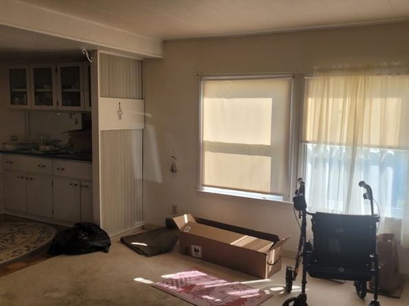 286 Newbury 52, Peabody MA 01960