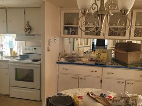 286 Newbury 52, Peabody MA 01960