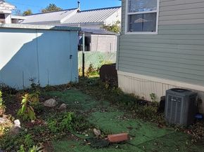 286 Newbury 52, Peabody MA 01960