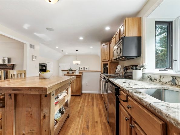 34 Pollard Drive, Millis MA 02054