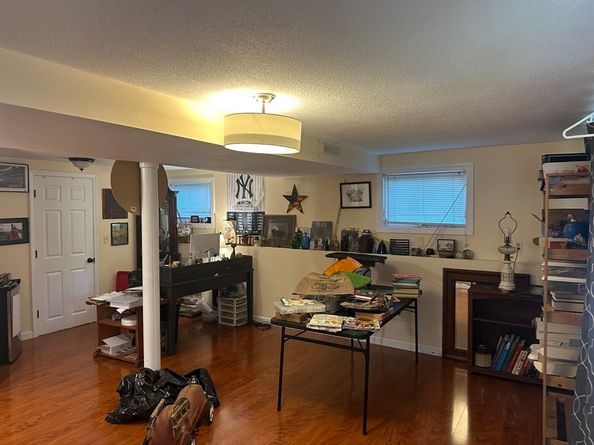 24 Seneca Dr, Hudson MA 01749