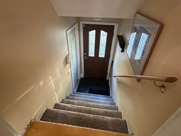 24 Seneca Dr, Hudson MA 01749