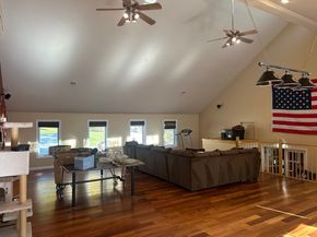 24 Seneca Dr, Hudson MA 01749