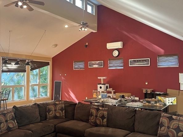 24 Seneca Dr, Hudson MA 01749