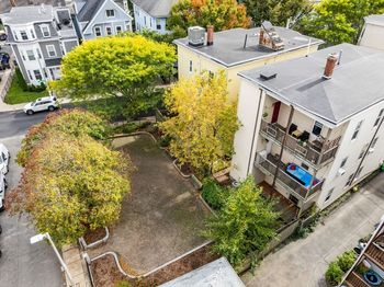 3 Kenney St