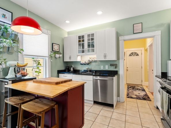 3 Kenney St 2, Boston MA 02130