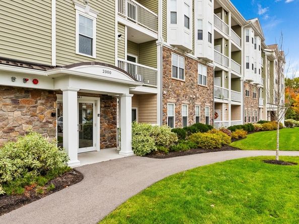 2213 Pennington Dr 2213, Walpole MA 02081