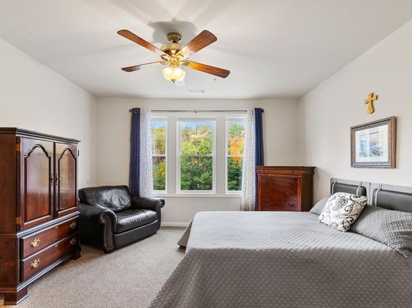 2213 Pennington Dr 2213, Walpole MA 02081