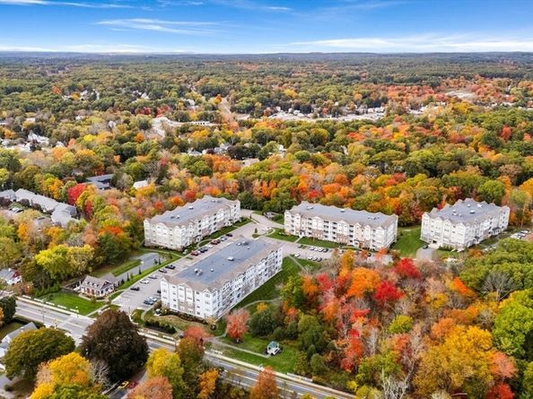 2213 Pennington Dr 2213, Walpole MA 02081