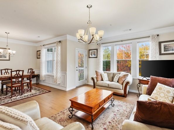 2213 Pennington Dr 2213, Walpole MA 02081