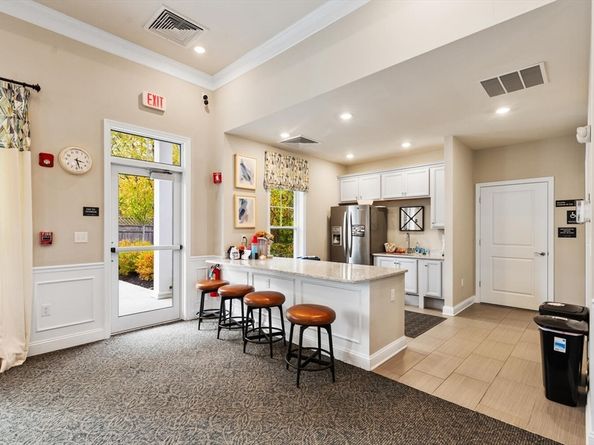 2213 Pennington Dr 2213, Walpole MA 02081