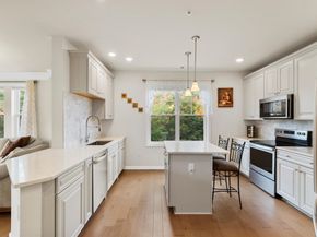 2213 Pennington Dr 2213, Walpole MA 02081