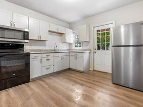 14-24 C St 24, Northbridge MA 01588
