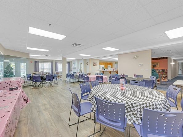 216 Reservoir St 103, Holden MA 01520