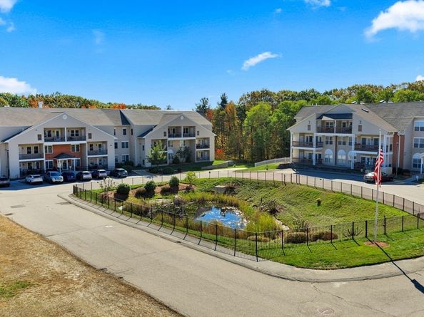 216 Reservoir St 103, Holden MA 01520