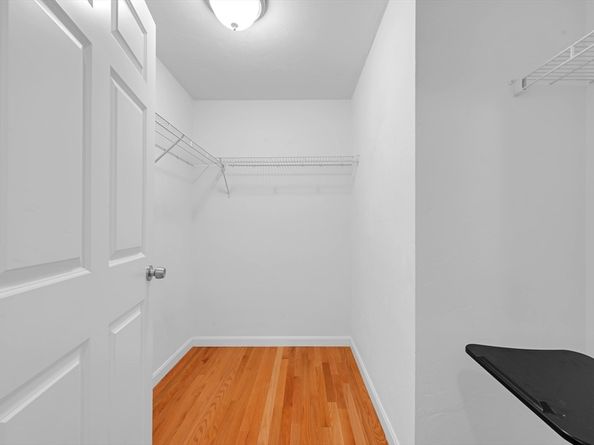 216 Reservoir St 103, Holden MA 01520