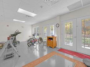 216 Reservoir St 103, Holden MA 01520