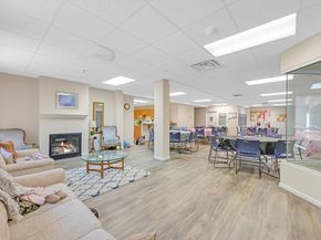216 Reservoir St 103, Holden MA 01520