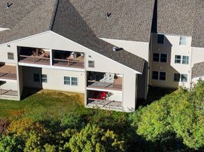 216 Reservoir St 103, Holden MA 01520