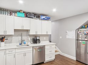 271 W 5th St, Boston MA 02127