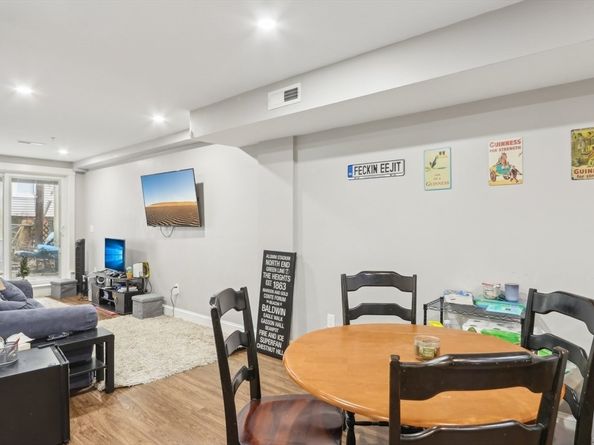 271 W 5th St, Boston MA 02127
