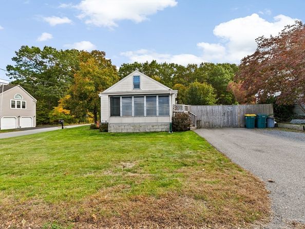 91 Clapp St, Abington MA 02351