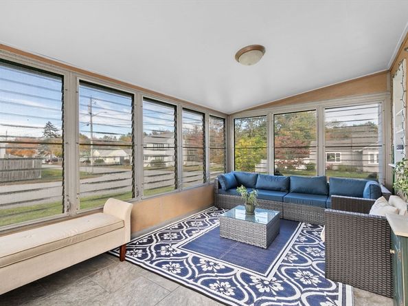 91 Clapp St, Abington MA 02351