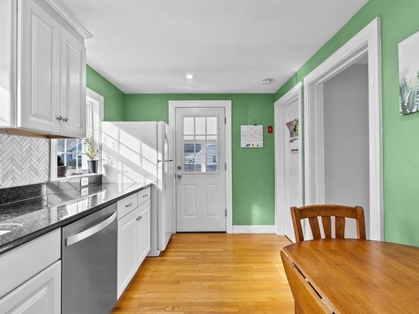 91 Clapp St, Abington MA 02351