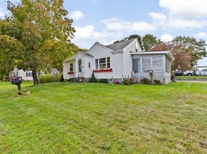 91 Clapp St, Abington MA 02351