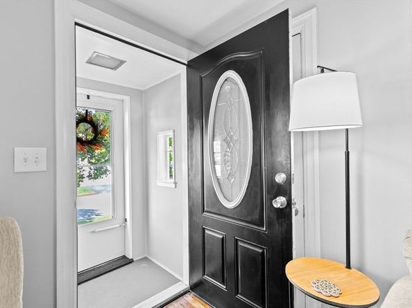 91 Clapp St, Abington MA 02351