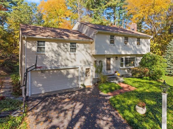 16 Blacksmith Dr, Sudbury MA 01776