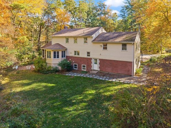 16 Blacksmith Dr, Sudbury MA 01776