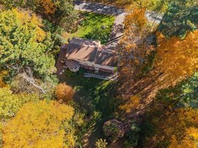 16 Blacksmith Dr, Sudbury MA 01776