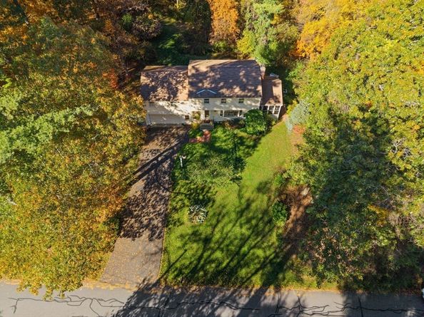 16 Blacksmith Dr, Sudbury MA 01776