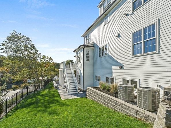 14 Liana Street, Woburn MA 01801