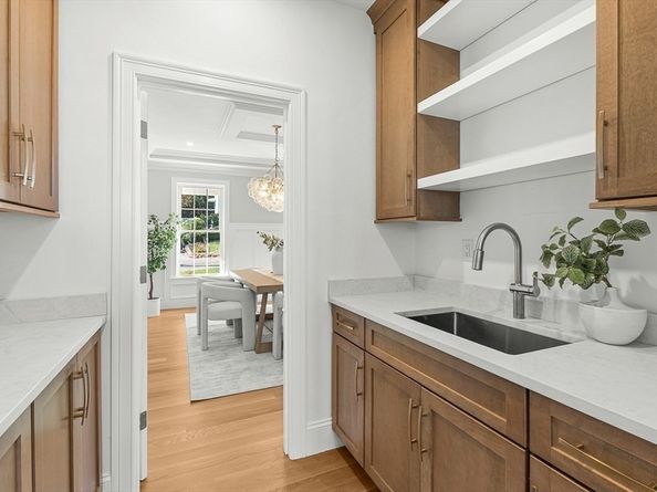14 Liana Street, Woburn MA 01801