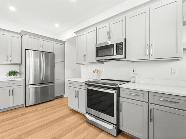 14 Liana Street, Woburn MA 01801