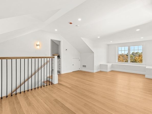 14 Liana Street, Woburn MA 01801