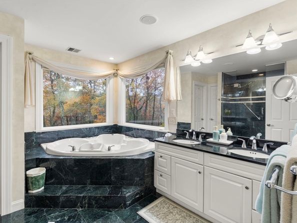21 Harvest Moon Dr., Natick MA 01760