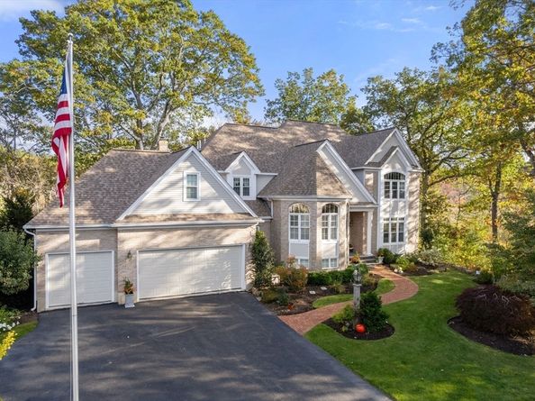 21 Harvest Moon Dr., Natick MA 01760
