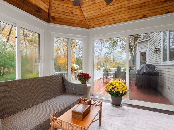 21 Harvest Moon Dr., Natick MA 01760