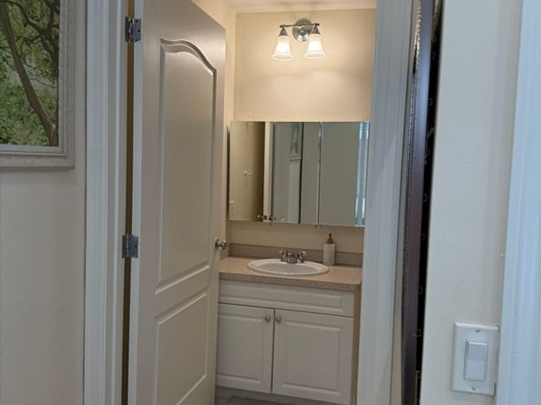 614 Pond St 1415, Braintree MA 02184