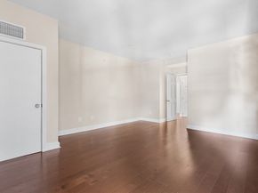 42 8th St 4209, Boston MA 02129